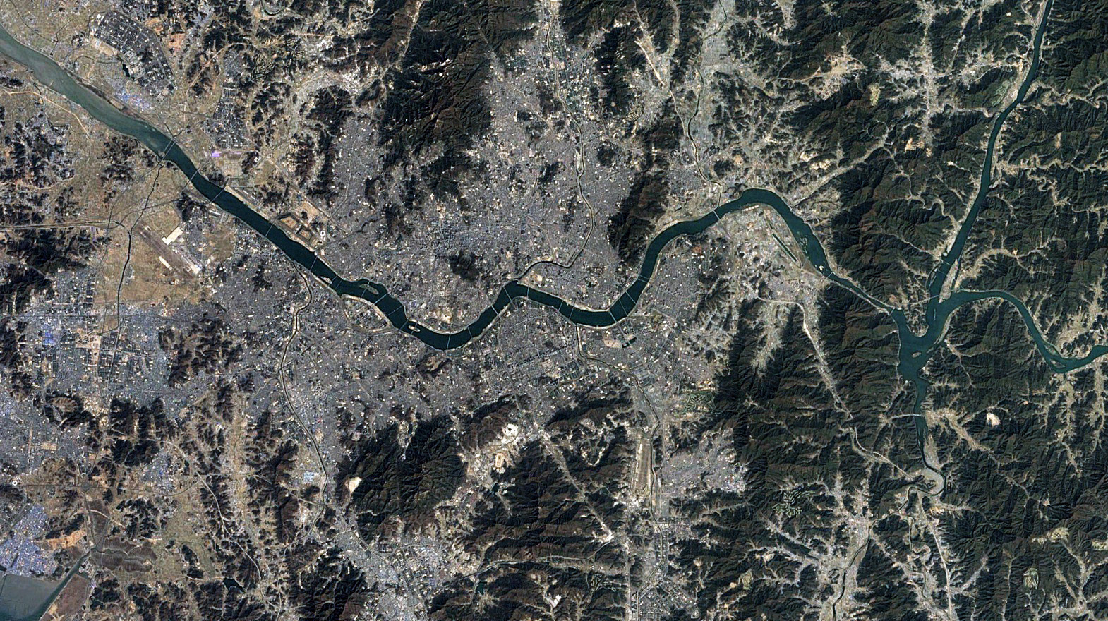 seoul satellite view 2004